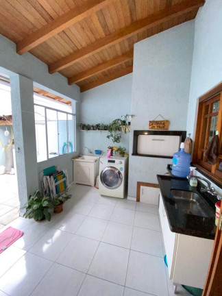 Imagem Casa com 2 Quartos à Venda, 170 m² em Sarandi - Porto Alegre