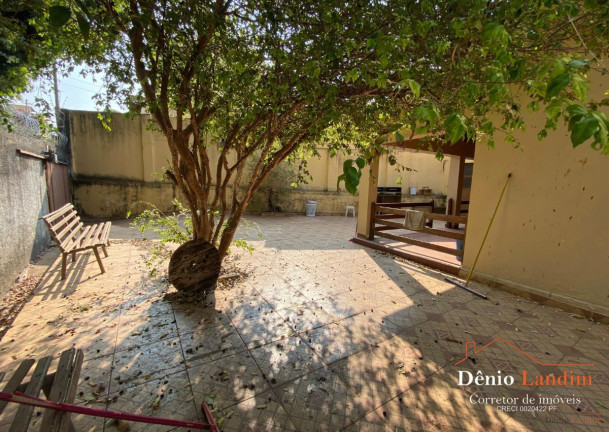 Imagem Casa com 3 Quartos à Venda, 126 m² em Melo - Montes Claros