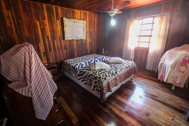 Imagem Casa com 3 Quartos à Venda, 300 m² em Indaiá - Caraguatatuba Imagem Casa com 3 Quartos à Venda, 300 m² em Indaiá - Caraguatatuba