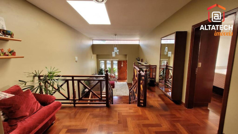 Imagem Casa com 3 Quartos à Venda, 210 m² em Jardim Centenário - Poços De Caldas