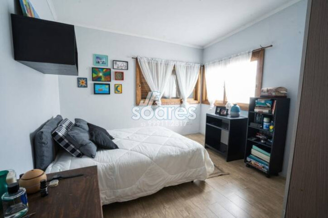 Imagem Sobrado com 5 Quartos à Venda, 390 m² em Laranjal - Pelotas Imagem Sobrado com 5 Quartos à Venda, 390 m² em Laranjal - Pelotas