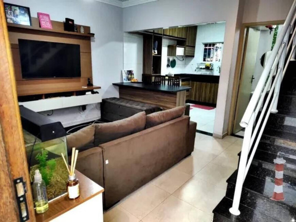 Casa com 2 Quartos à Venda, 80 m² em Vila Voturua - São Vicente