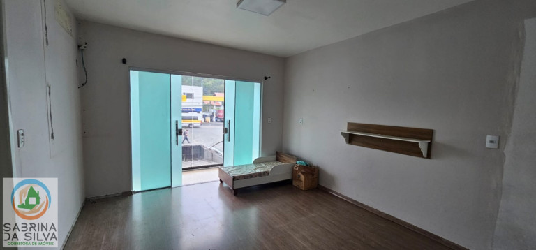 Imagem Casa com 3 Quartos para Alugar, 200 m² em Itoupavazinha - Blumenau Imagem Casa com 3 Quartos para Alugar, 200 m² em Itoupavazinha - Blumenau