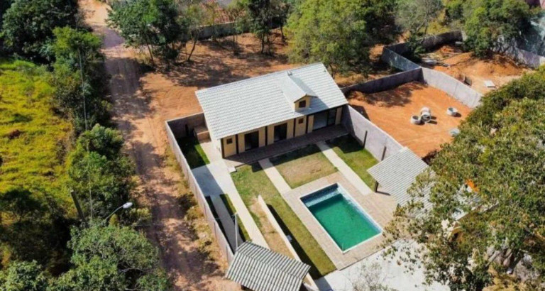 Chácara com 2 Quartos à Venda, 500 m² em Portão - Atibaia