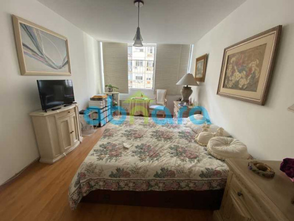 Imagem Apartamento com 4 Quartos à Venda, 410 m² em Copacabana - Rio De Janeiro Imagem Apartamento com 4 Quartos à Venda, 410 m² em Copacabana - Rio De Janeiro