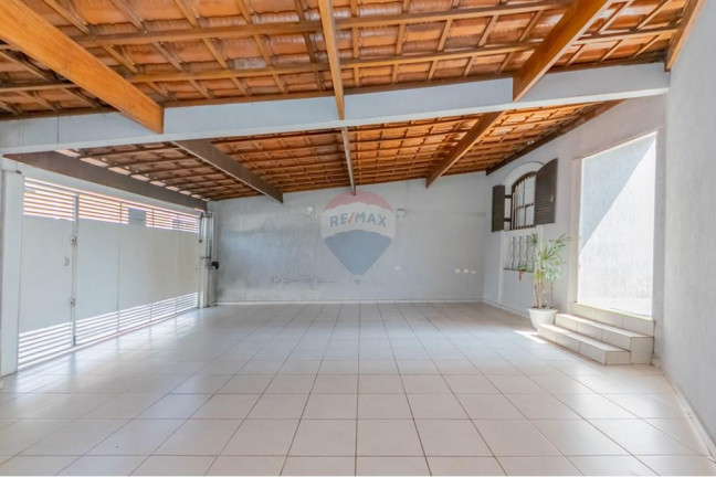 Imagem Casa com 3 Quartos à Venda, 200 m² em Vila Marari - São Paulo