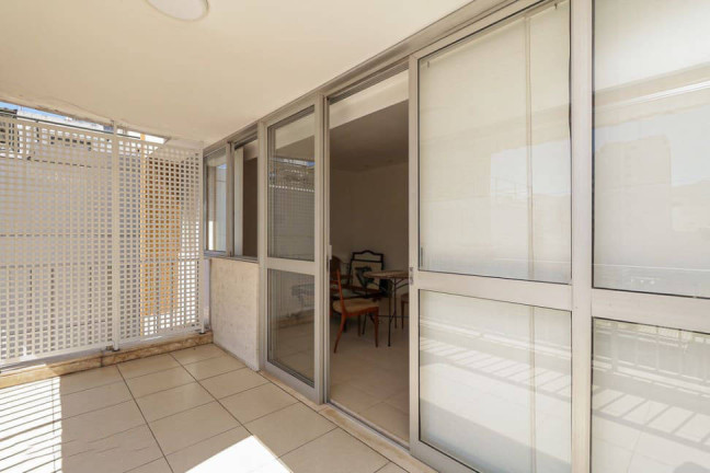 Imagem Apartamento com 3 Quartos à Venda, em Ipanema - Rio De Janeiro Imagem Apartamento com 3 Quartos à Venda, em Ipanema - Rio De Janeiro