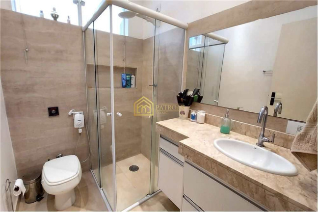 Imagem Casa com 3 Quartos à Venda, 231 m² em Vila Valparaíso - Santo André