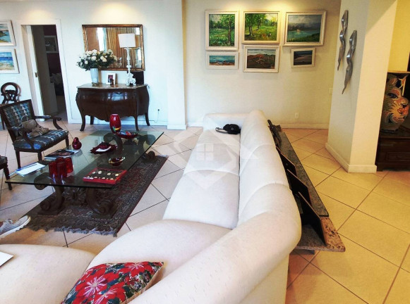 Imagem Apartamento com 4 Quartos à Venda, 247 m² em Copacabana - Rio De Janeiro Imagem Apartamento com 4 Quartos à Venda, 247 m² em Copacabana - Rio De Janeiro