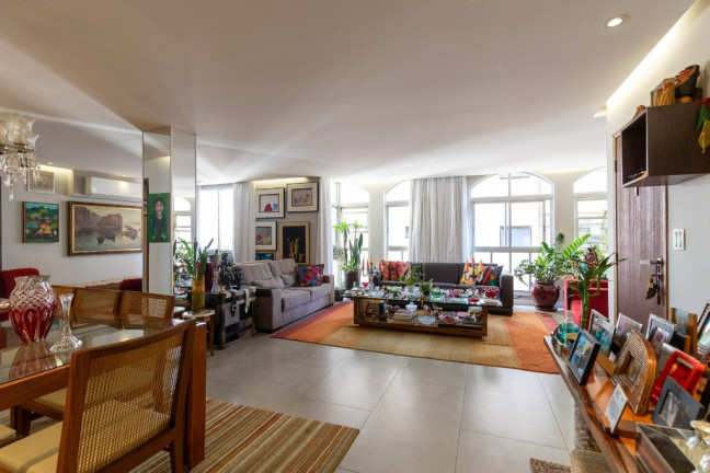 Imagem Imóvel com 3 Quartos à Venda, 142 m² em Cerqueira César - São Paulo