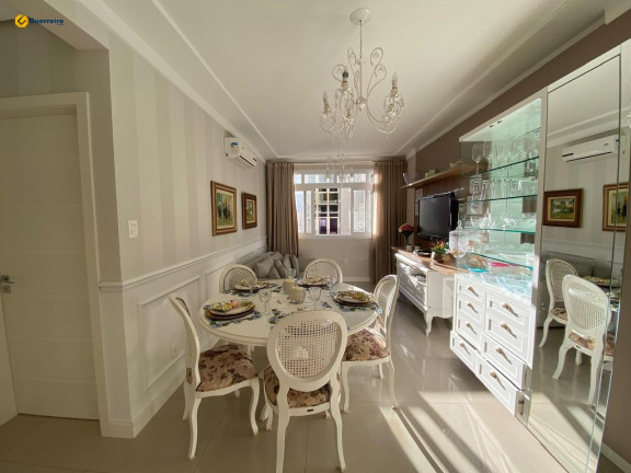 Imagem Apartamento com 2 Quartos à Venda, 66 m² em Centro - Florianópolis