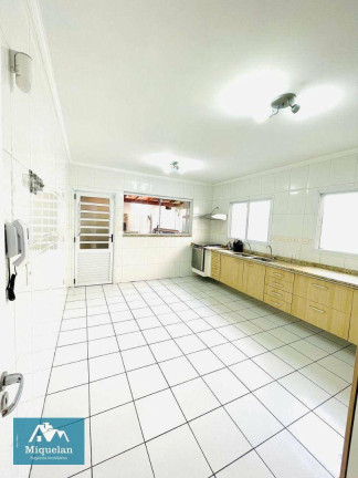 Imagem Sobrado com 3 Quartos à Venda, 280 m² em Tucuruvi - São Paulo Imagem Sobrado com 3 Quartos à Venda, 280 m² em Tucuruvi - São Paulo