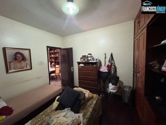 Imagem Casa com 3 Quartos à Venda, 241 m² em Setor Aeroporto - Goiânia