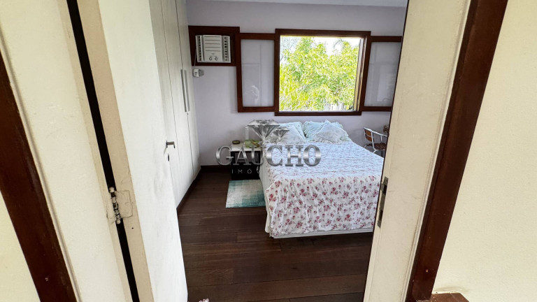 Imagem Casa com 4 Quartos à Venda, 375 m² em Barra Da Tijuca - Rio De Janeiro Imagem Casa com 4 Quartos à Venda, 375 m² em Barra Da Tijuca - Rio De Janeiro