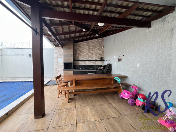 Imagem Casa com 3 Quartos à Venda, 136 m² em Parque Das Flores - Goiânia Imagem Casa com 3 Quartos à Venda, 136 m² em Parque Das Flores - Goiânia
