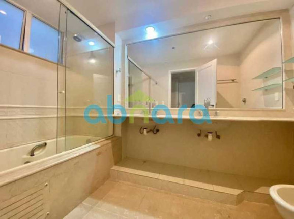 Imagem Apartamento com 4 Quartos à Venda, 201 m² em Copacabana - Rio De Janeiro Imagem Apartamento com 4 Quartos à Venda, 201 m² em Copacabana - Rio De Janeiro