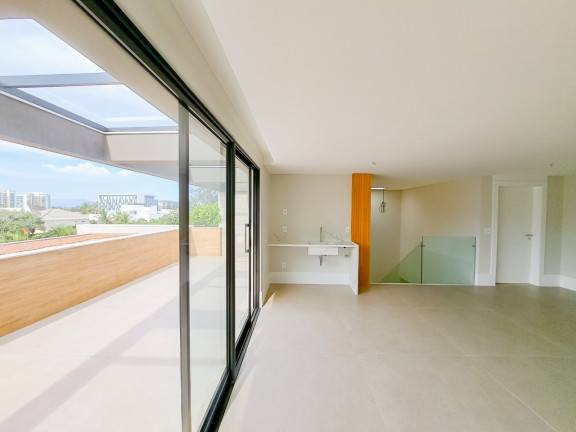 Imagem Casa de Condomínio com 5 Quartos à Venda, 1.500 m² em Barra Da Tijuca - Rio De Janeiro Imagem Casa de Condomínio com 5 Quartos à Venda, 1.500 m² em Barra Da Tijuca - Rio De Janeiro