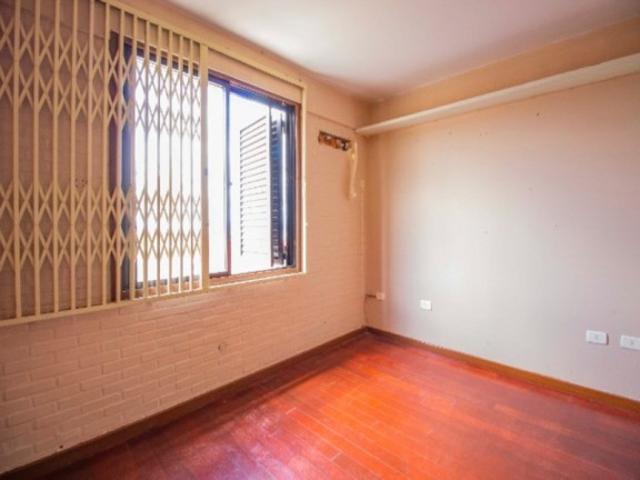 Imagem Sobrado com 4 Quartos à Venda, 115 m² em Jardim Sabará - Porto Alegre Imagem Sobrado com 4 Quartos à Venda, 115 m² em Jardim Sabará - Porto Alegre
