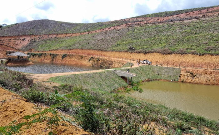 Imagem Terreno à Venda, 700.000 m² Imagem Terreno à Venda, 700.000 m²