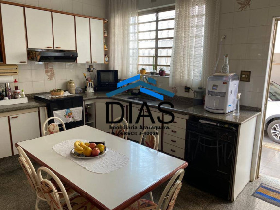 Imagem Casa com 4 Quartos à Venda, 285 m² em Vila José Bonifácio - Araraquara Imagem Casa com 4 Quartos à Venda, 285 m² em Vila José Bonifácio - Araraquara