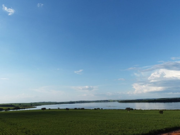 Imagem Imóvel com 2 Quartos à Venda, 300 m² em área Rural De Iacanga - Iacanga Imagem Imóvel com 2 Quartos à Venda, 300 m² em área Rural De Iacanga - Iacanga