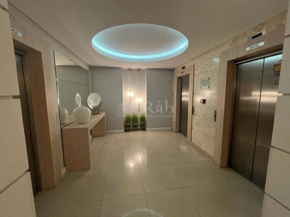 Imagem Apartamento com 3 Quartos à Venda, 131 m² em Centro - Balneário Camboriú Imagem Apartamento com 3 Quartos à Venda, 131 m² em Centro - Balneário Camboriú