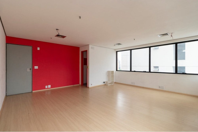 Sala Comercial à Venda, 35 m² em Vila Mariana - São Paulo