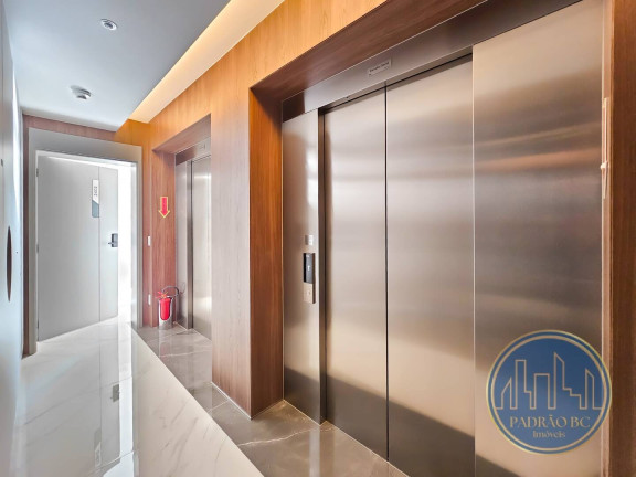 Imagem Apartamento com 4 Quartos à Venda, 151 m² em Pioneiros - Balneário Camboriú Imagem Apartamento com 4 Quartos à Venda, 151 m² em Pioneiros - Balneário Camboriú