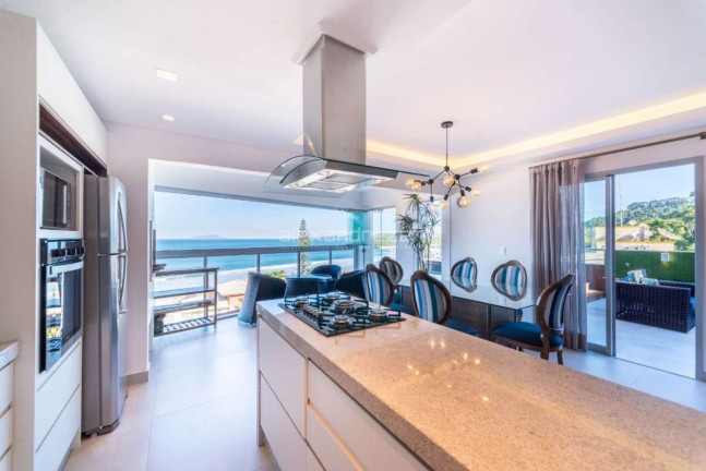 Imagem Cobertura com 3 Quartos à Venda, 200 m² em 4 Ilhas - Bombinhas Imagem Cobertura com 3 Quartos à Venda, 200 m² em 4 Ilhas - Bombinhas