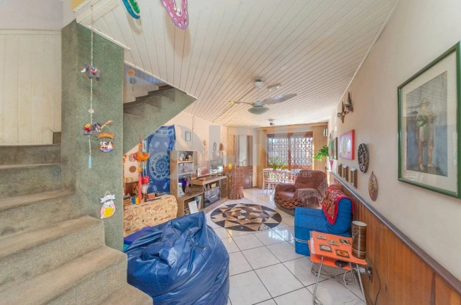 Imagem Casa com 4 Quartos à Venda, 299 m² em Santana - Porto Alegre