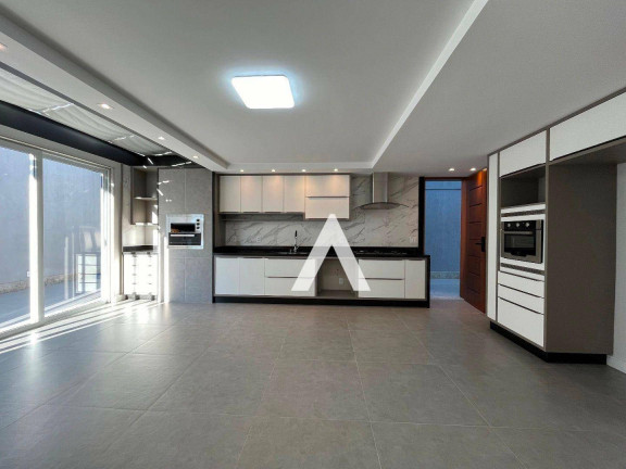 Imagem Casa com 4 Quartos à Venda, 380 m² em Comary - Teresópolis Imagem Casa com 4 Quartos à Venda, 380 m² em Comary - Teresópolis