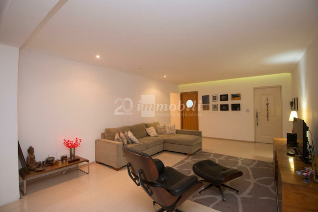 Imagem Apartamento com 2 Quartos à Venda, 200 m² em Higienopolis - São Paulo Imagem Apartamento com 2 Quartos à Venda, 200 m² em Higienopolis - São Paulo