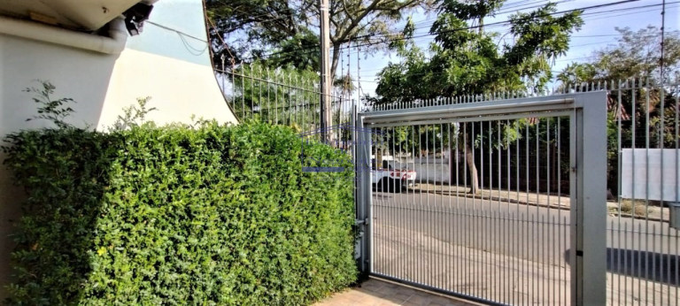 Imagem Casa com 2 Quartos à Venda, 117 m² em Cavalhada - Porto Alegre