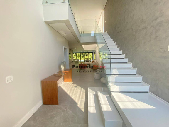 Imagem Casa com 6 Quartos à Venda, 420 m² em Riviera Módulo 11 - Bertioga Imagem Casa com 6 Quartos à Venda, 420 m² em Riviera Módulo 11 - Bertioga