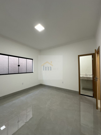 Imagem Casa com 3 Quartos à Venda, 128 m² em Jardim Mont Serrat - Aparecida De Goiânia Imagem Casa com 3 Quartos à Venda, 128 m² em Jardim Mont Serrat - Aparecida De Goiânia