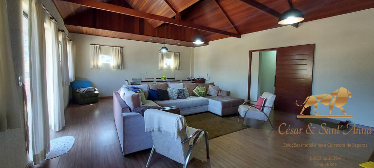 Imagem Casa com 4 Quartos à Venda, 250 m² em Floresta Negra - Campos Do Jordão Imagem Casa com 4 Quartos à Venda, 250 m² em Floresta Negra - Campos Do Jordão