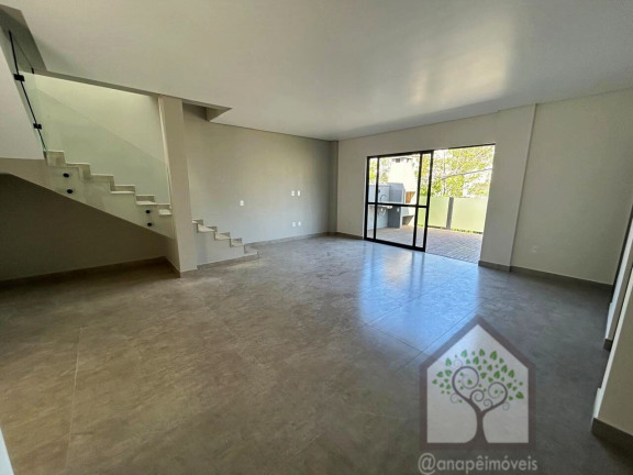 Imagem Casa com 3 Quartos à Venda, 200 m² em Córrego Grande - Florianópolis Imagem Casa com 3 Quartos à Venda, 200 m² em Córrego Grande - Florianópolis