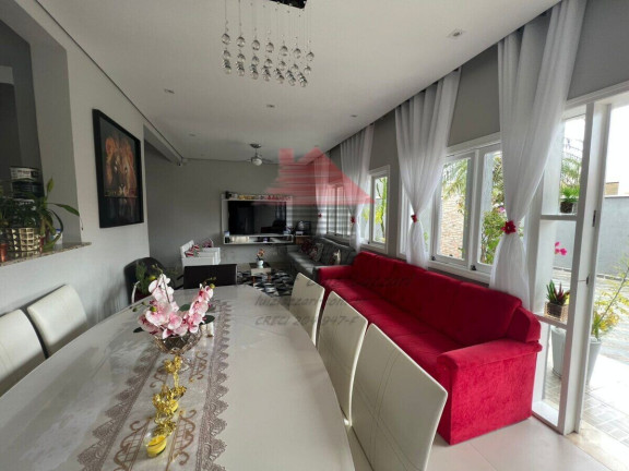 Imagem Casa com 3 Quartos à Venda, 240 m² em Jardim Imperador - Peruíbe