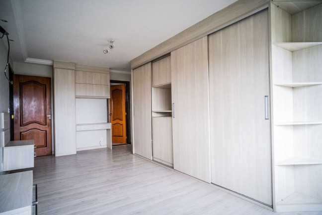 Imagem Cobertura com 3 Quartos à Venda, 255 m² em Jardim Itu - Porto Alegre