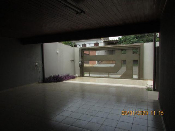 Imagem Sobrado com 4 Quartos à Venda, 405 m² em Quebec - Londrina
