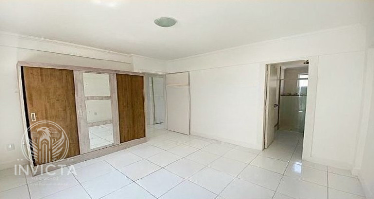 Imagem Apartamento com 3 Quartos à Venda, 115 m² em Centro - Balneário Camboriú Imagem Apartamento com 3 Quartos à Venda, 115 m² em Centro - Balneário Camboriú