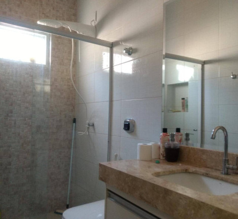 Imagem Casa com 3 Quartos à Venda, 208 m² em Quilombo - Cuiabá