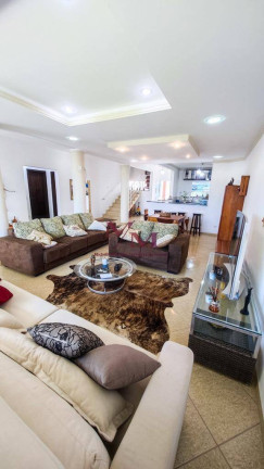 Imagem Sobrado com 6 Quartos à Venda, 600 m² em Riviera - Matinhos