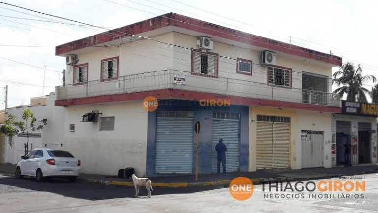 Sobrado com 3 Quartos à Venda, 280 m² em Tv - Araçatuba