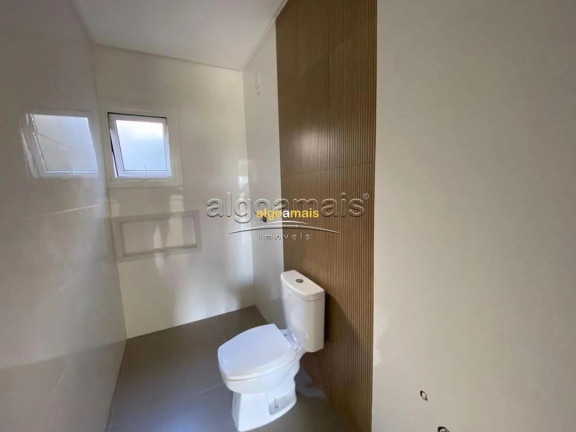 Imagem Imóvel com 5 Quartos à Venda, 100 m² em Centro - Xangri-lá