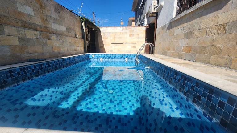 Imagem Casa com 3 Quartos à Venda, 185 m² em Embaré - Santos Imagem Casa com 3 Quartos à Venda, 185 m² em Embaré - Santos