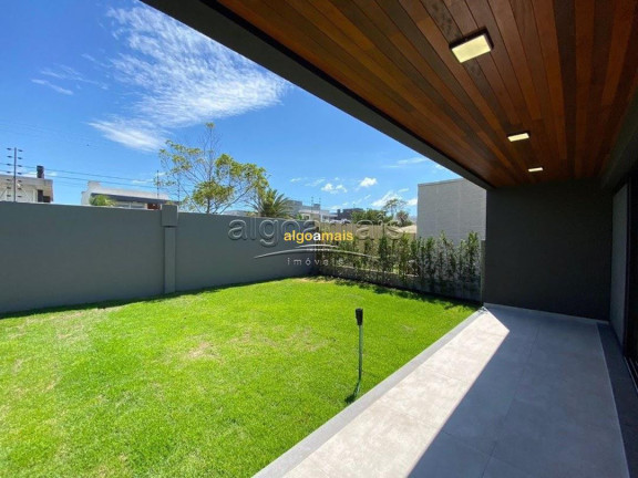 Imagem Casa com 5 Quartos à Venda, 300 m² em Condominio Sea Coast - Xangri-lá Imagem Casa com 5 Quartos à Venda, 300 m² em Condominio Sea Coast - Xangri-lá