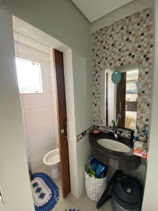 Imagem Casa com 3 Quartos à Venda, 240 m² em Guaíra - Curitiba