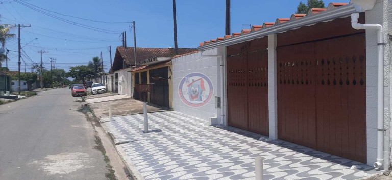 Imagem Casa com 2 Quartos à Venda, 124 m² em Balneário Jussara - Mongaguá Imagem Casa com 2 Quartos à Venda, 124 m² em Balneário Jussara - Mongaguá
