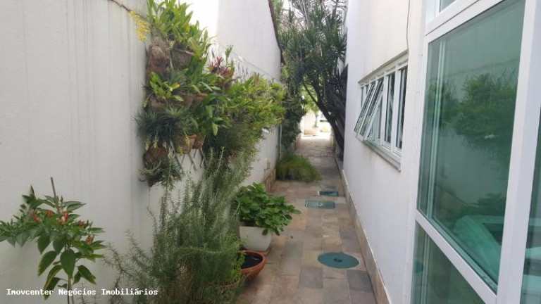 Imagem Casa com 4 Quartos à Venda, 600 m² em Barra Da Tijuca - Rio De Janeiro